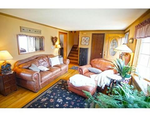47 E Drumlin Rd, Springfield, MA 01108 photo 6