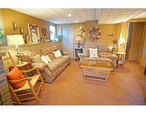 47 E Drumlin Rd, Springfield, MA 01108 photo 17