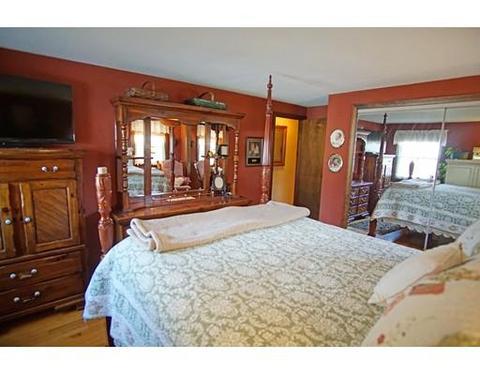 47 E Drumlin Rd, Springfield, MA 01108 photo 14