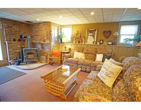 47 E Drumlin Rd, Springfield, MA 01108 photo 18