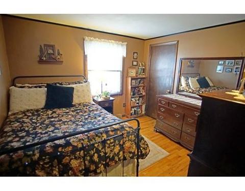 47 E Drumlin Rd, Springfield, MA 01108 photo 15