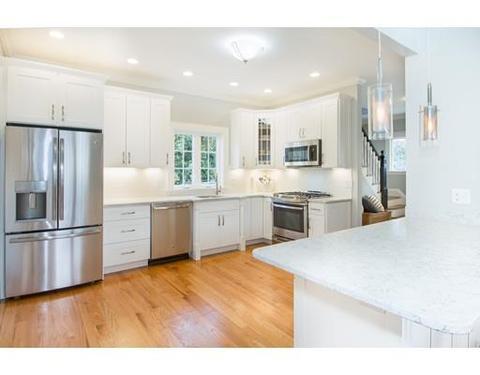 158 Wright St, Arlington, MA 02474 photo 2