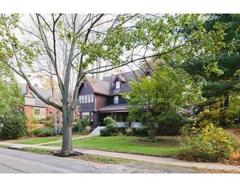 12 Maple St, Brookline, MA 02445 photo 3