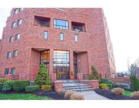 44 Elm St #101, Worcester, MA 01609 photo 2