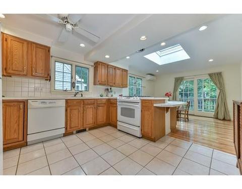 62 Risley Rd, Brookline, MA 02467 photo 6