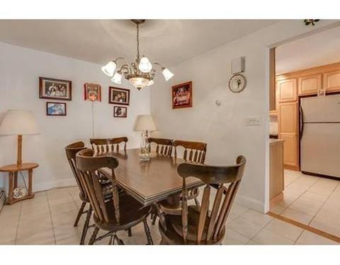 34 Spring St, Everett, MA 02149 photo 4