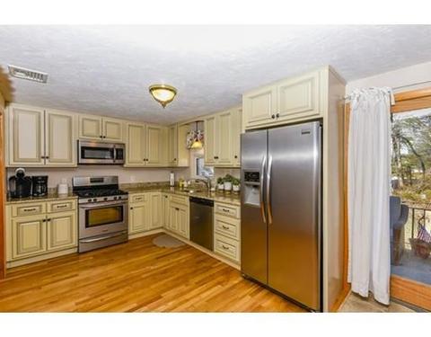 75 Berlin St, Dedham, MA 02026 photo 7