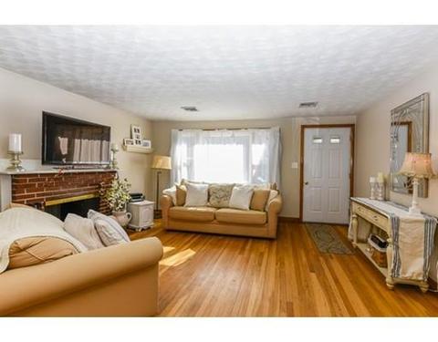 75 Berlin St, Dedham, MA 02026 photo 5