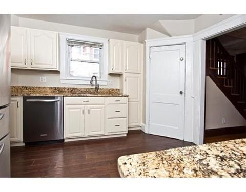17 Myrtle Ave, Wakefield, MA 01880 photo 8