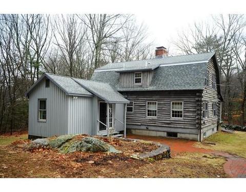 15 Asylum St, Mendon, MA 01756 photo 2
