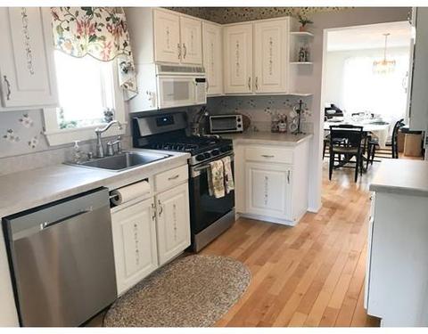 49 Lawrence St, Danvers, MA 01923 photo 3