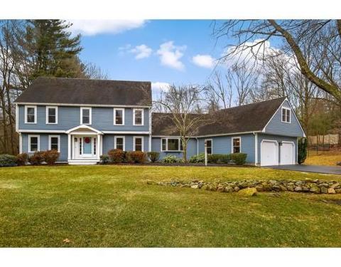 11 Bubbling Brook Rd, Walpole, MA 02081 photo 1
