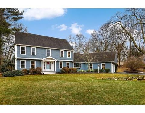 11 Bubbling Brook Rd, Walpole, MA 02081 photo 2