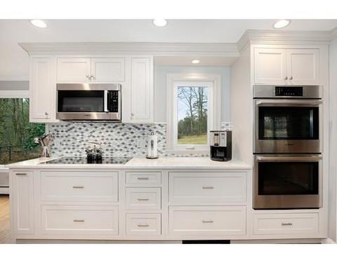 11 Bubbling Brook Rd, Walpole, MA 02081 photo 13
