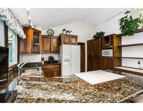 10 Kenneth Ave, Webster, MA 01570 photo 9