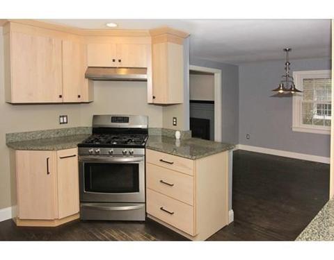 60 Oregon St, Springfield, MA 01118 photo 5
