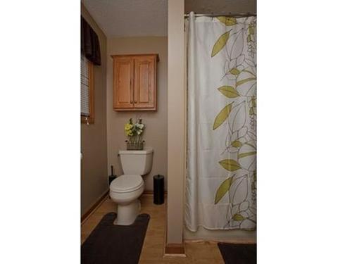 21 Harrison Ave, Chicopee, MA 01020 photo 18