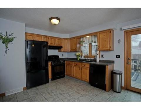 21 Harrison Ave, Chicopee, MA 01020 photo 3