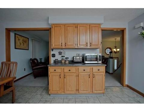 21 Harrison Ave, Chicopee, MA 01020 photo 8