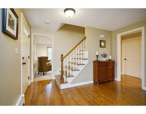 4 Berkley Cir, Hingham, MA 02043 photo 9