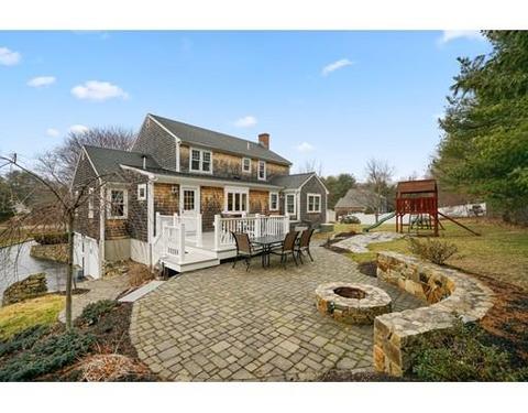 4 Berkley Cir, Hingham, MA 02043 photo 22