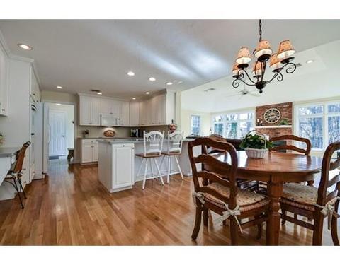 35 Falcon St, Needham, MA 02492 photo 8