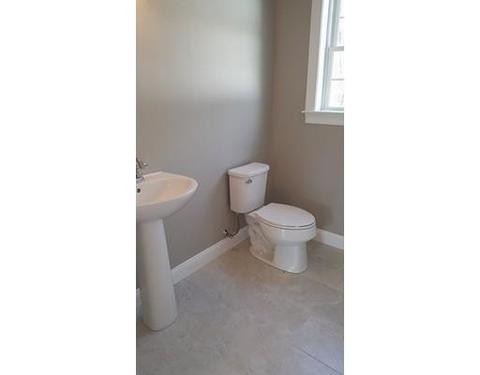 12 Pond St, Mendon, MA 01756 photo 5