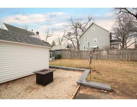 25 Tiffany St, Springfield, MA 01108 photo 2