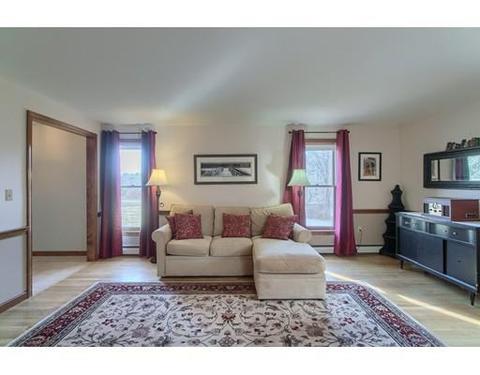 11 Meadowbrook Rd, Derry, NH 03038 photo 6