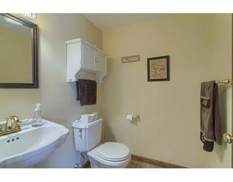 11 Meadowbrook Rd, Derry, NH 03038 photo 11