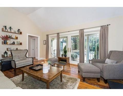49 Old Grafton Rd, Upton, MA 01568 photo 4