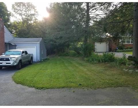 355 Cooley St, Springfield, MA 01128 photo 2