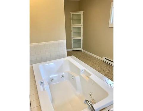 3 Camden Ave, Worcester, MA 01604 photo 12