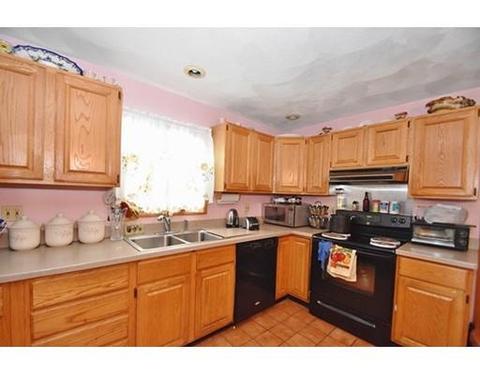 11 Marie Ave, Everett, MA 02149 photo 2