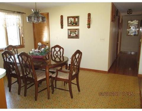 40 Western Ave, Chicopee, MA 01020 photo 5