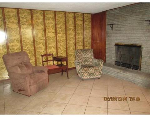 40 Western Ave, Chicopee, MA 01020 photo 16