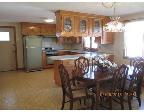 40 Western Ave, Chicopee, MA 01020 photo 2
