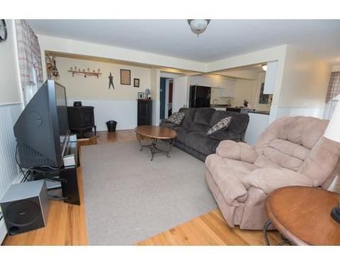 40 Nelson St, Webster, MA 01570 photo 4