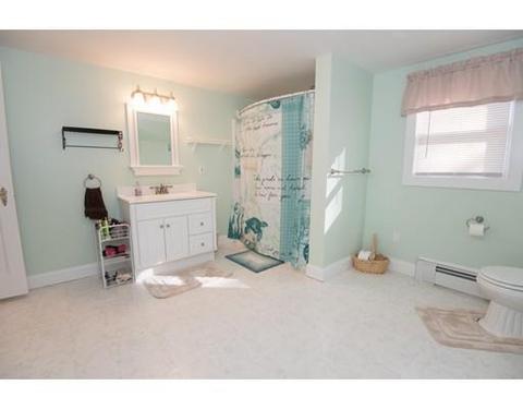 40 Nelson St, Webster, MA 01570 photo 15