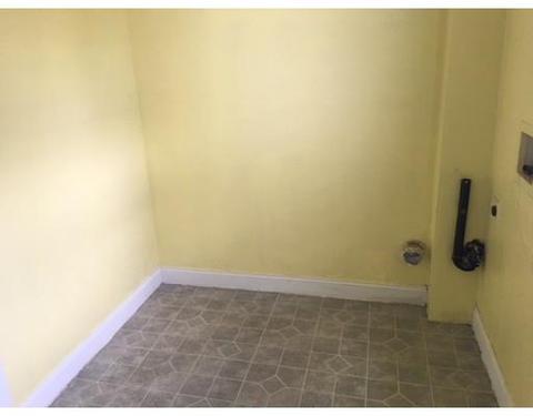 178 E River St, Orange, MA 01364 photo 4