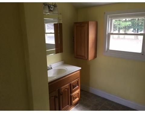 178 E River St, Orange, MA 01364 photo 5