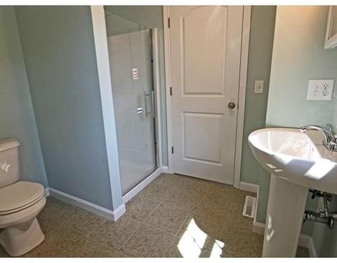 383 Bayview St, Fall River, MA 02724 photo 9