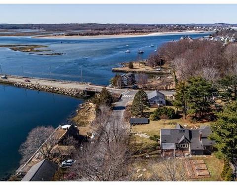 10 Dennison St, Gloucester, MA 01930 photo 2