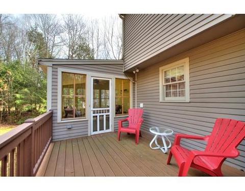 3 Donmac Dr, Derry, NH 03038 photo 4
