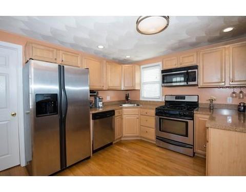 21 Overlea Ave, Saugus, MA 01906 photo 4