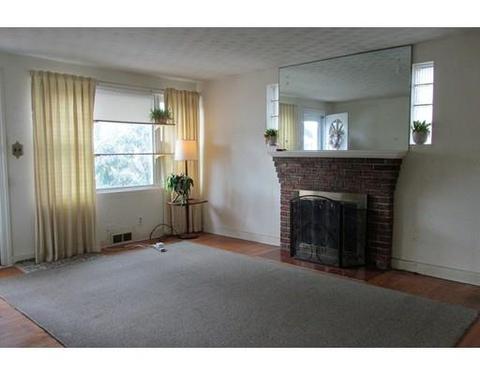 45 Acushnet Ave, Worcester, MA 01606 photo 8
