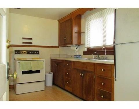 45 Acushnet Ave, Worcester, MA 01606 photo 16