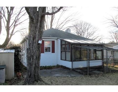 45 Acushnet Ave, Worcester, MA 01606 photo 2