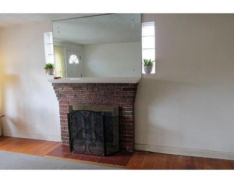 45 Acushnet Ave, Worcester, MA 01606 photo 6