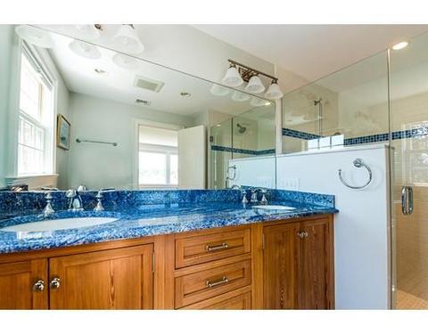 64 Gregory St, Marblehead, MA 01945 photo 14